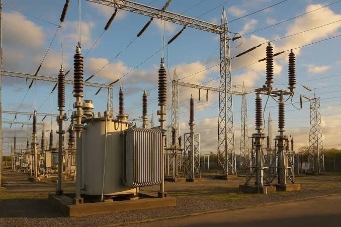 Interrupción masiva del servicio eléctrico en el Polígono Central de Santo Domingo.