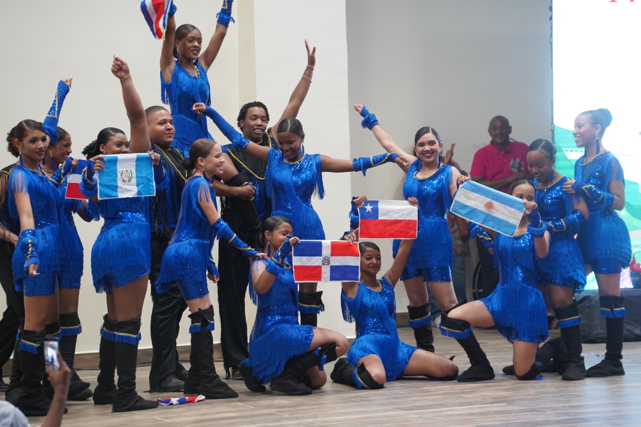 Ministerio de Educación inicia Galas Regionales de la Modalidad en Artes con más de 10 mil estudiantes