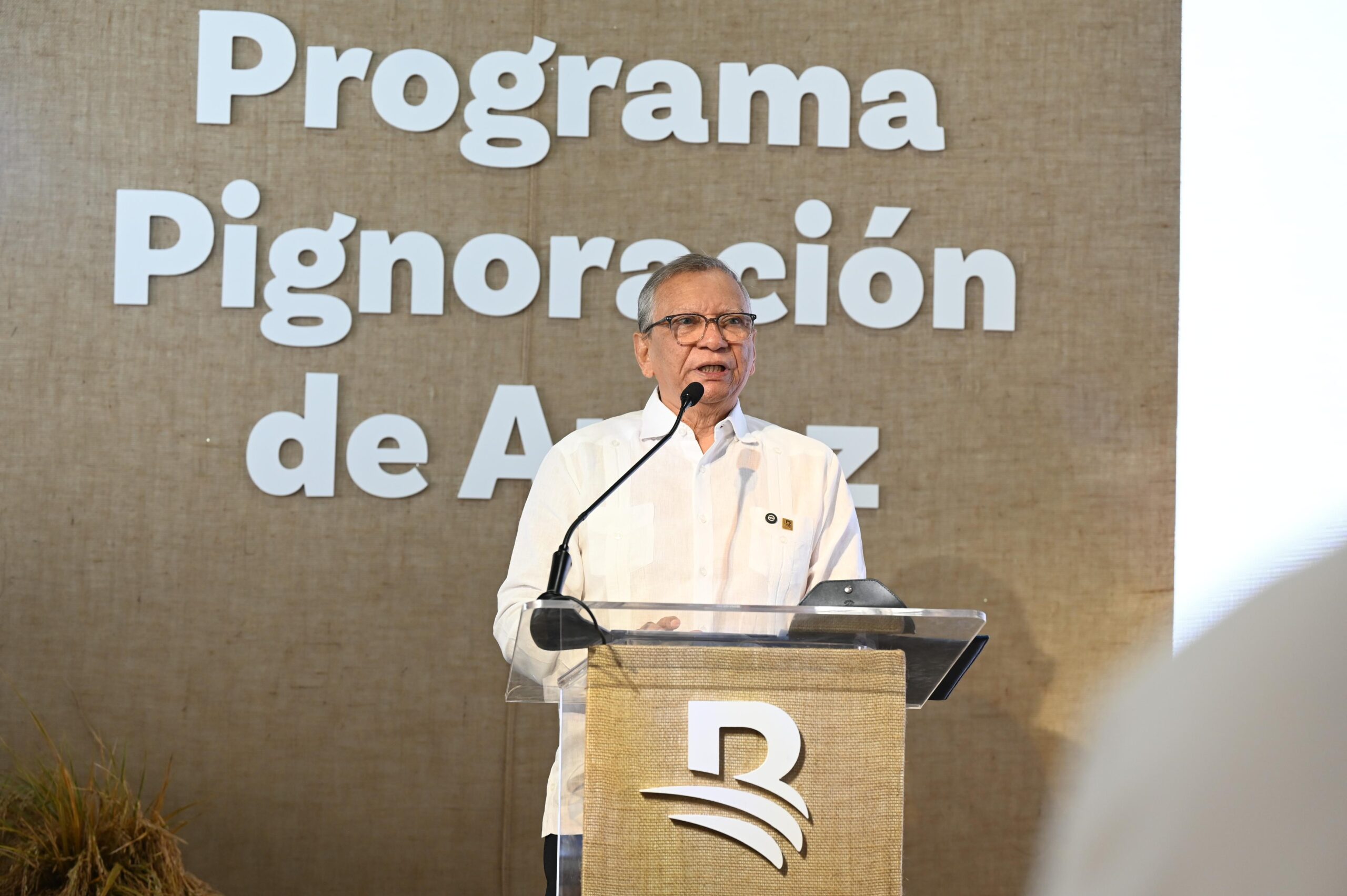 Banreservas dispone RD$12,000 millones para financiar la producción de arroz 2026-2027