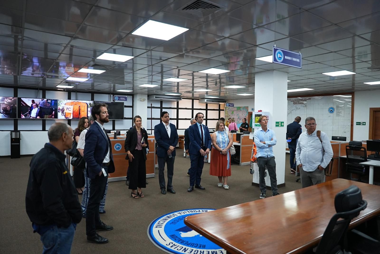 Por disposición de nuestro director, Juan Manuel Méndez García, recibimos este jueves la visita de cortesía de una delegación de la Unión Europea y las embajadas suscritas al país.