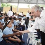 Gobierno inaugura techados en tres escuelas del Gran Santo Domingo en beneficio de más de 2 mil estudiantes