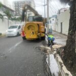 Alcaldía del DN refuerza operativos para mitigar efectos de vaguada y onda tropical.