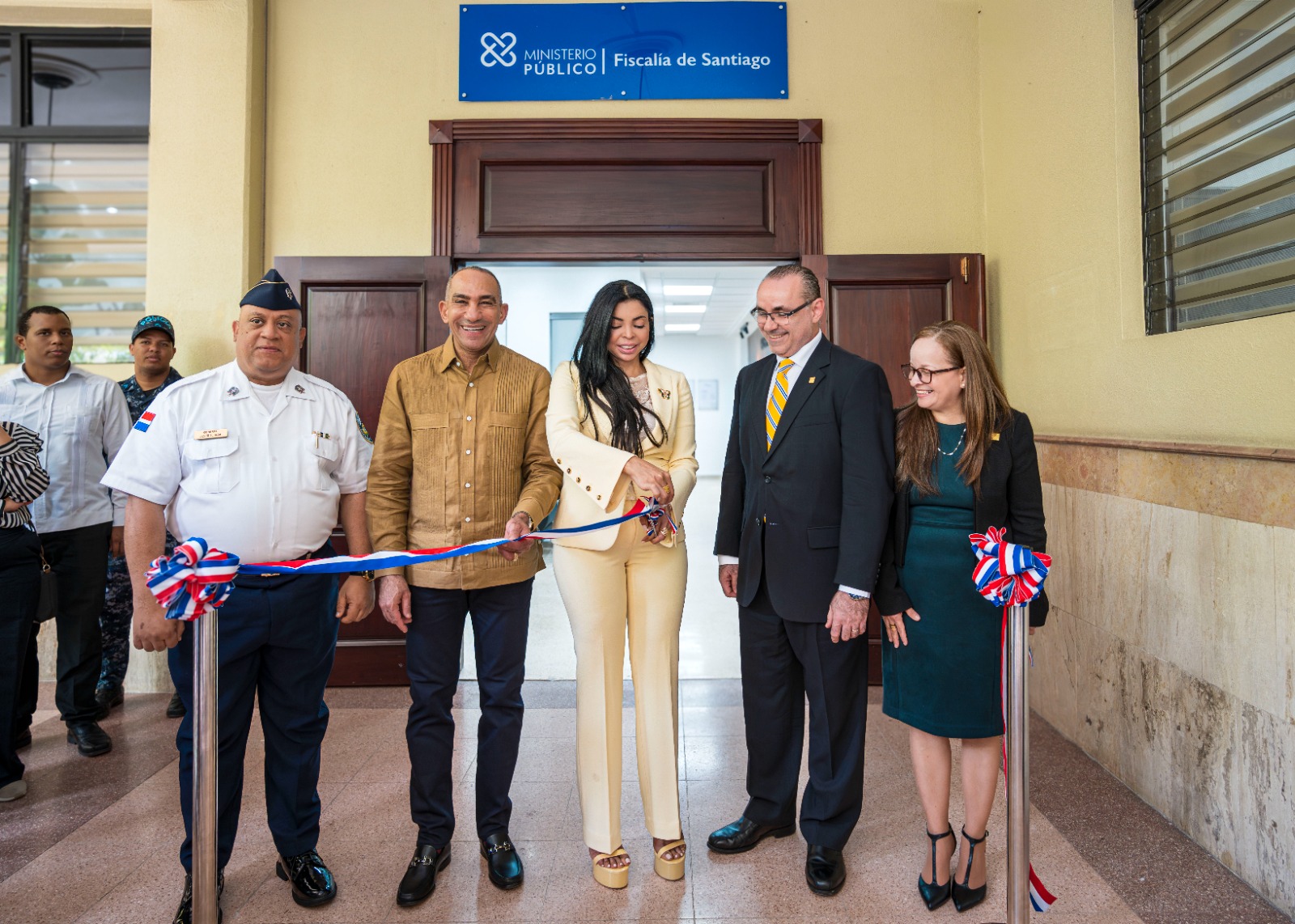 La Procuraduría General inaugura Centro de Atención Integral de Acceso a la Justicia en Cienfuegos y el remozamiento de la Fiscalía de Santiago