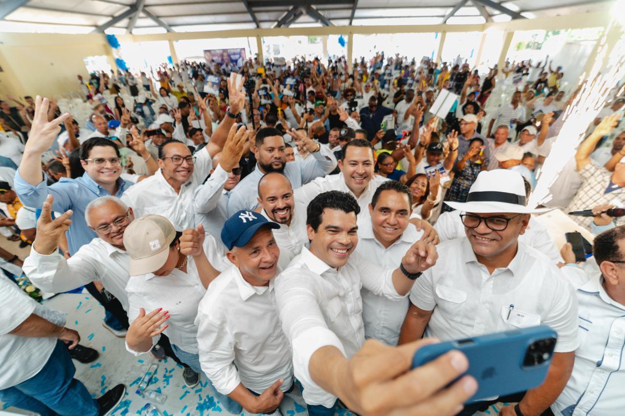 Diputado Orlando Martínez y estructura del PRM en Monseñor Nouel suman contundente respaldo al proyecto presidencial de Wellington Arnaud