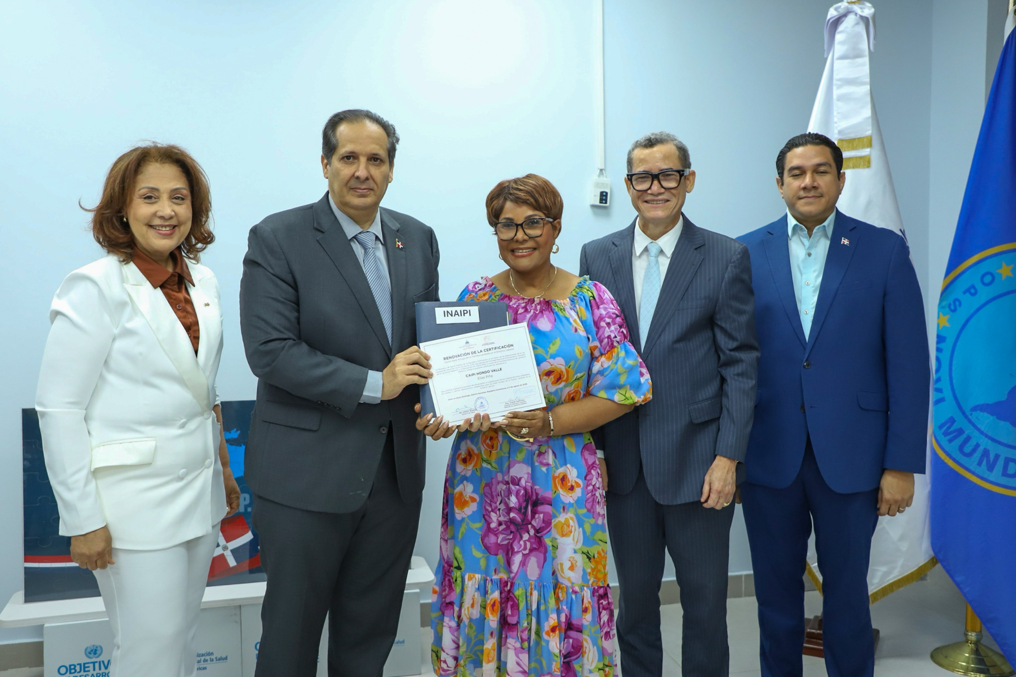 Directora ejecutiva del INAIPI Josefa Castillo recibe reconocimiento en la Semana Mundial de la Lactancia Materna