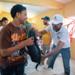 ”A la escuela con Propeep” lleva útiles escolares, alegría y esperanza a niños de Jamao al Medio
