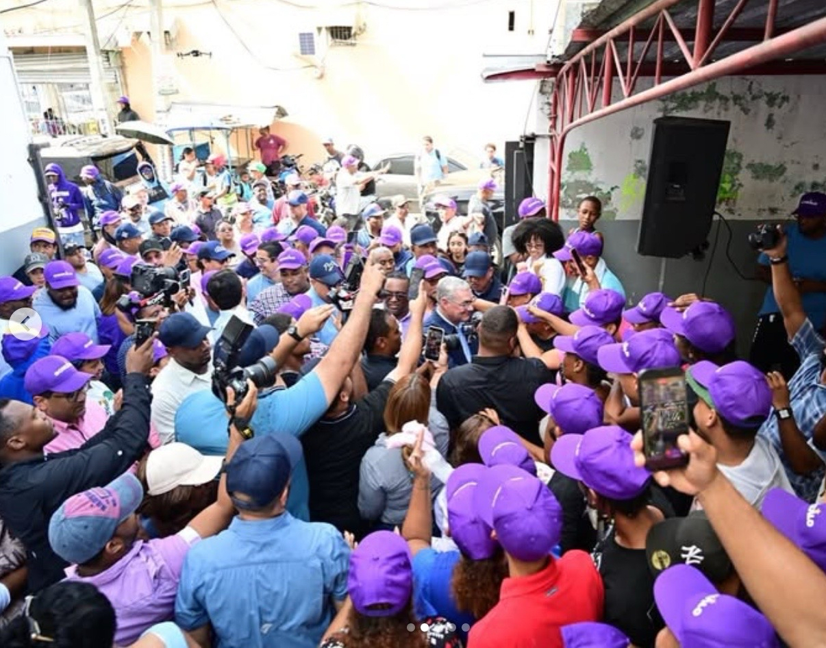 Gonzalo Castillo intensifica recorridos territoriales rumbo a la consulta del PLD en octubre.