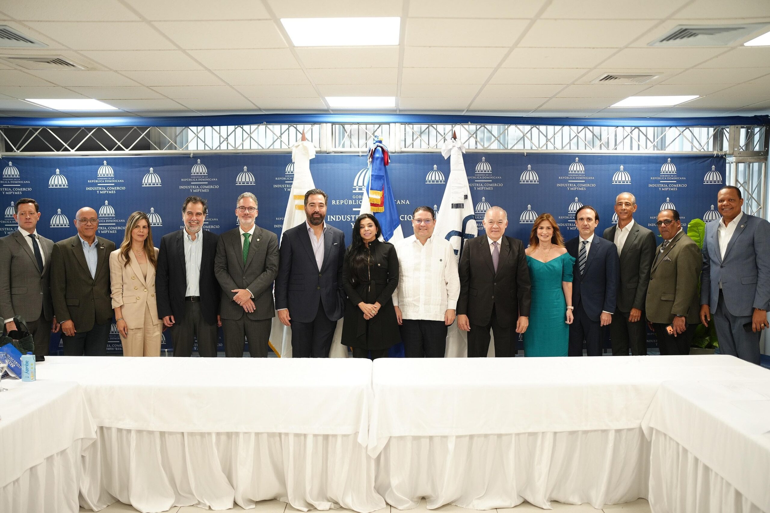 Consejo Público-Privado de Prevención del Comercio Ilícito fortalece sus estrategias: destaca el decomiso de más de 270 millones de productos