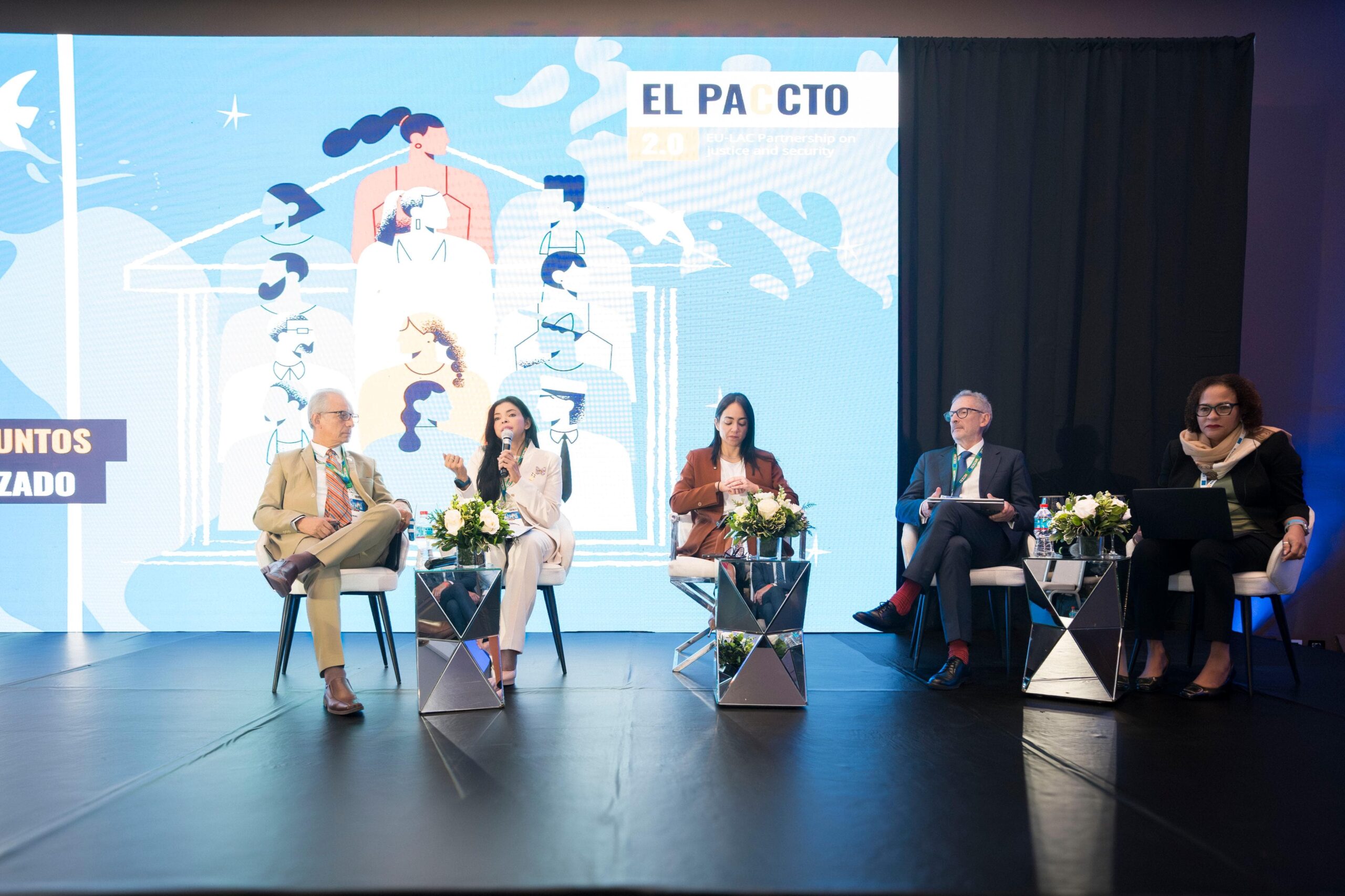 Procuradora General plantea necesidad de una nueva arquitectura del derecho penal en la que el proceso no sustituya al objetivo